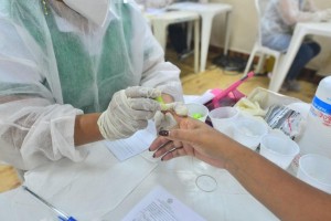 Governo do Estado economiza R$ 12 milhões em chamamento público para compra de testes rápidos de Covid-19